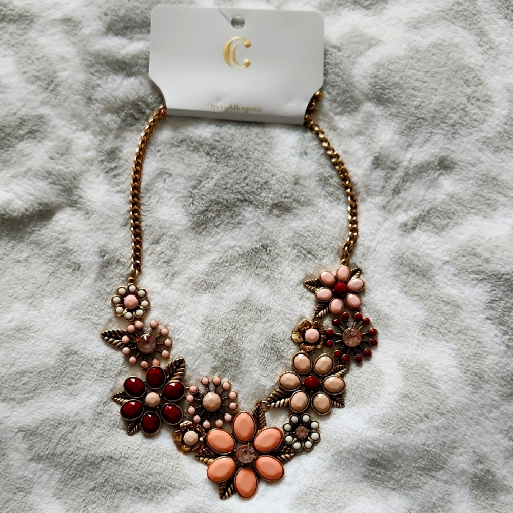 Charming Charlie Floral Necklace - Pink and Gold